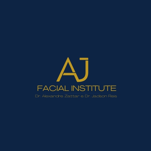 Lipoaspiração de Papada - AJ Facial Institute